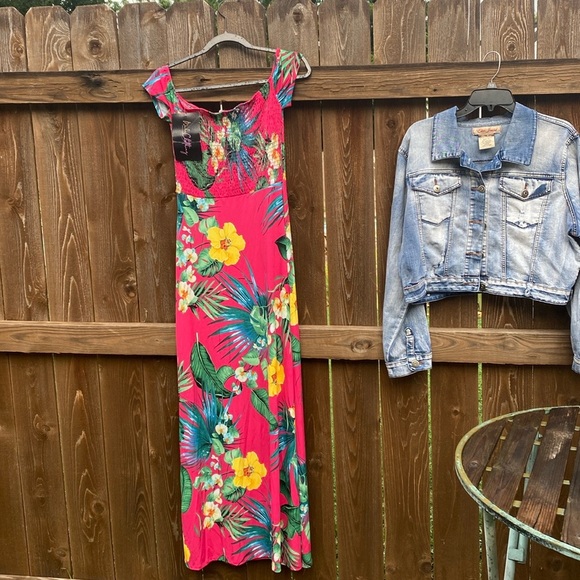 Hawaiian off-the-shoulder maxi dress size M nwt - Picture 5 of 6